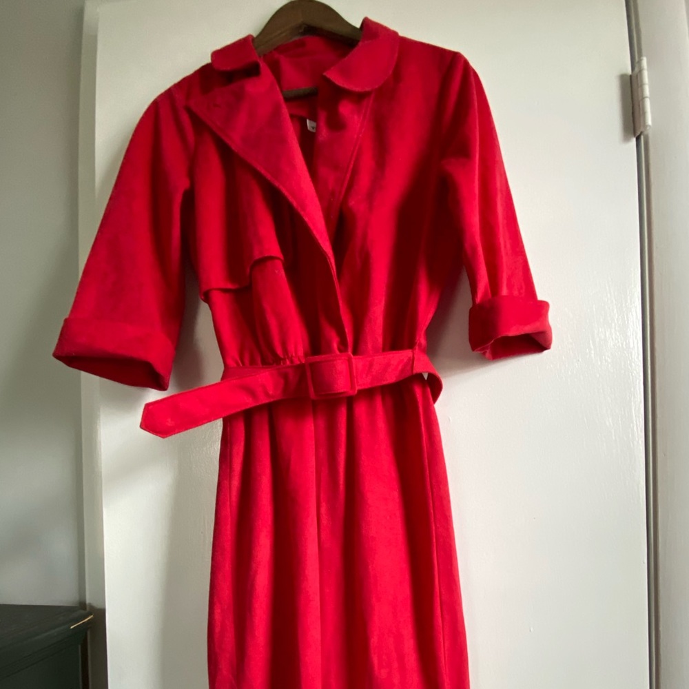 Vintage red dress with belt